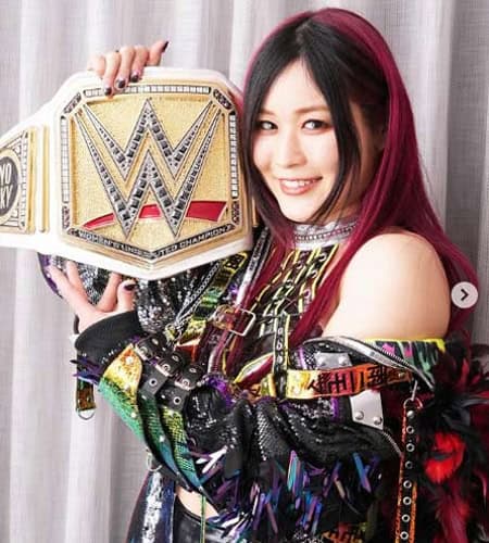 Iyo-Sky-WWE